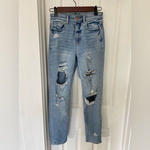 American Eagle Outfitters Distressed Mom Jean